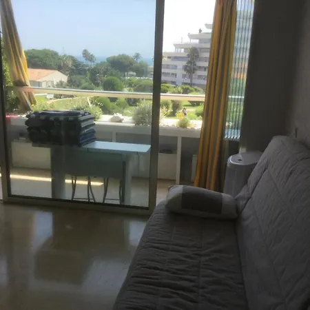 Lovely In Marina Baie Des Anges- Baronnet - Sew View, Free Parking Spaces On Site, Restaurants, Beach, Supermarket شقة