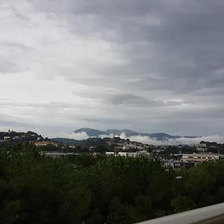 Lovely In Marina Baie Des Anges- Baronnet - Sew View, Free Parking Spaces On Site, Restaurants, Beach, Supermarket *